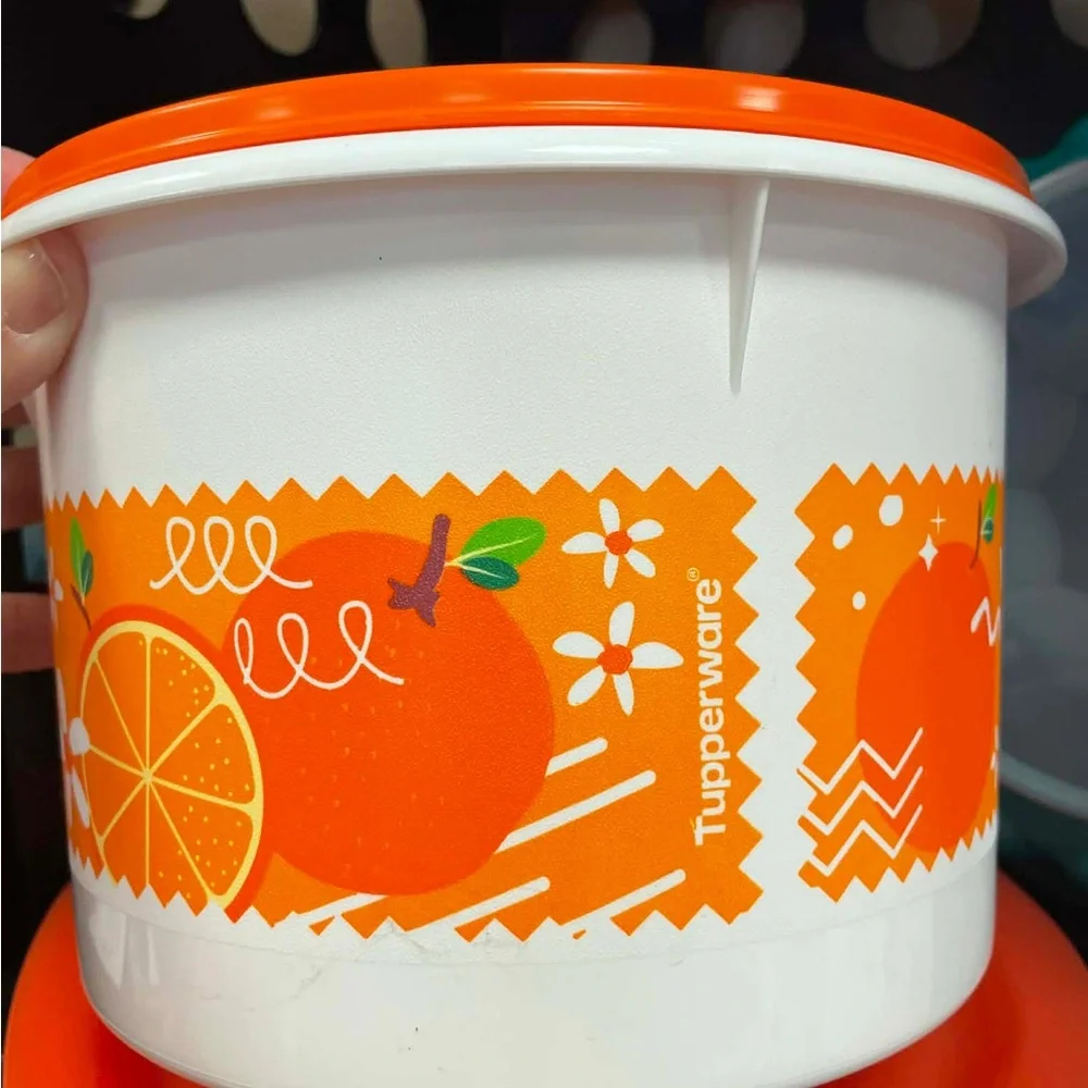 Tupperware Canisters in Citrus - set of 2